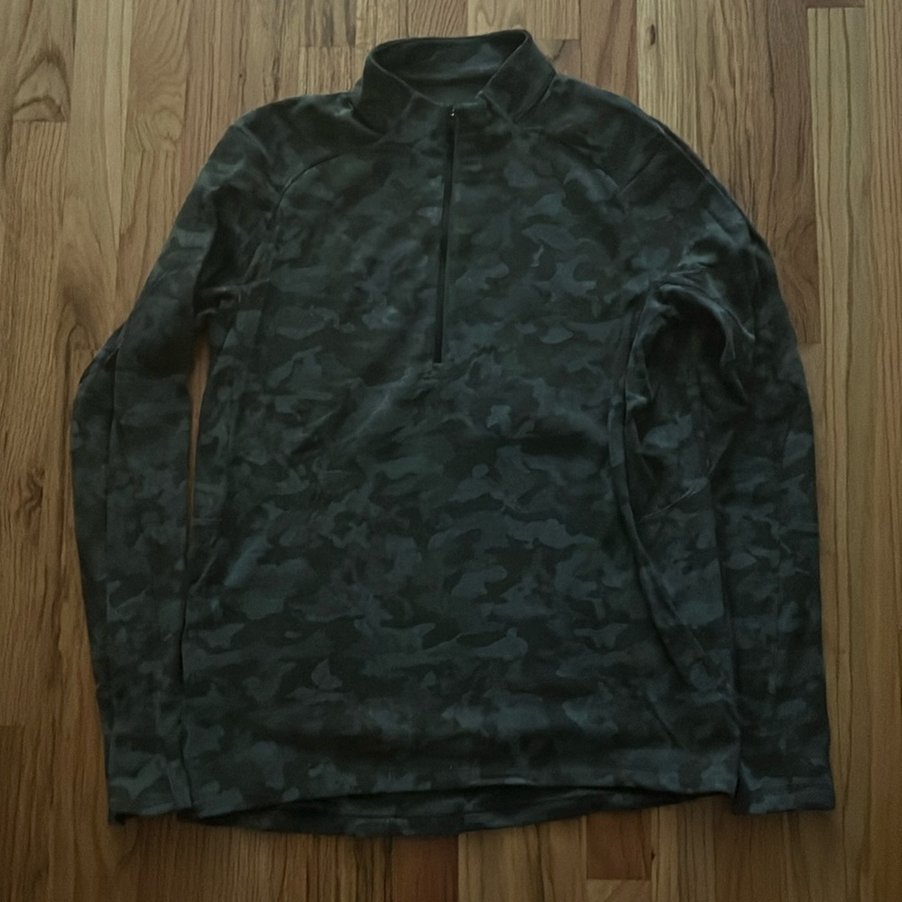 Lululemon men’s surge qtr zip in camo
